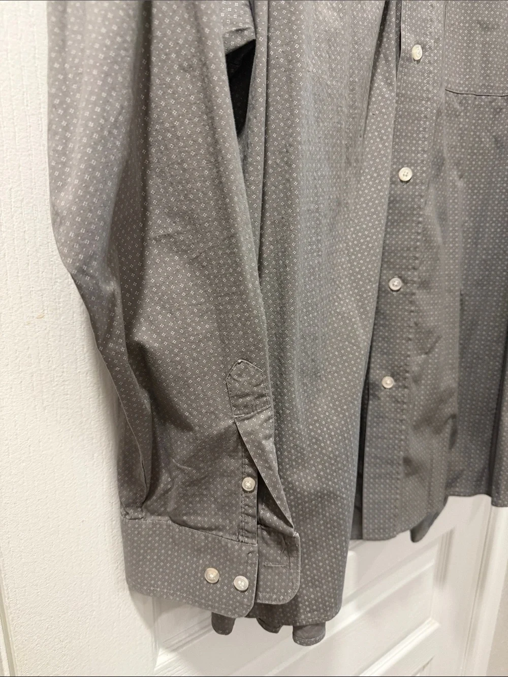 Ariat Men’s Gray Button-Down Shirt with Micro Dot Print XL